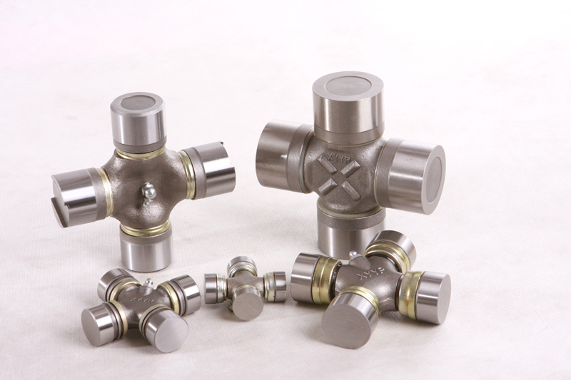 萬向節十(shi)字軸-0092萬向(xiang)節-φ57×152-鷹牌軸(zhou)承